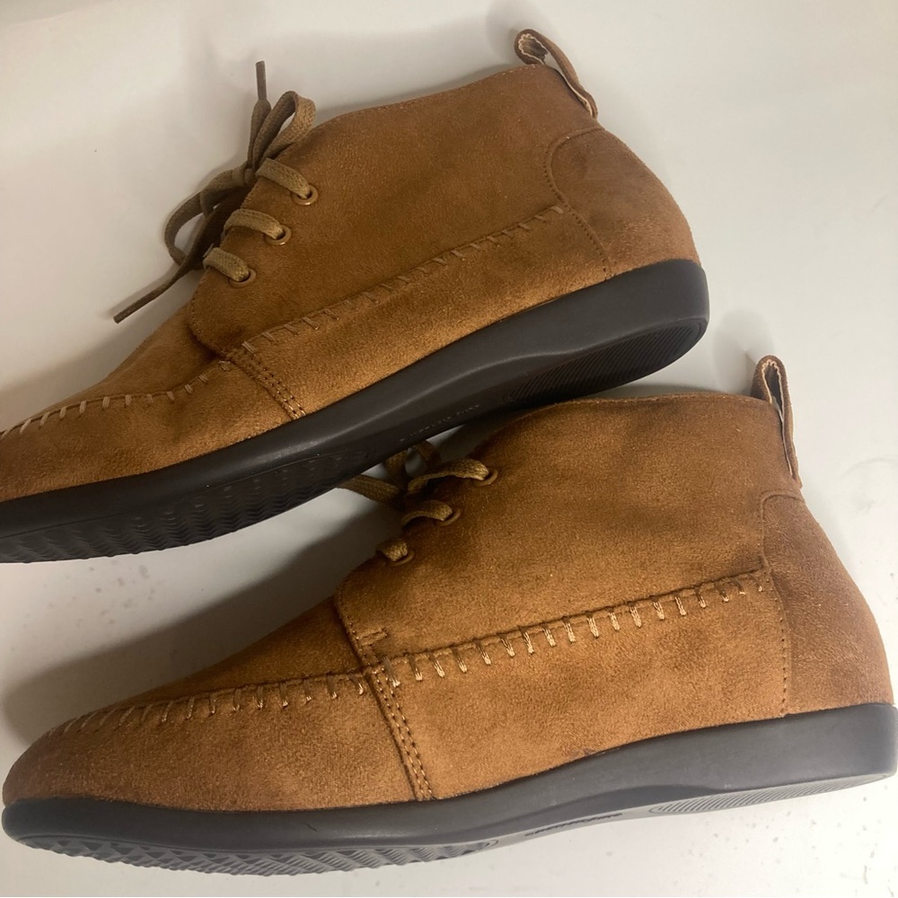 Comfortview Women’s The Elsa Bootie Faux Suede Upper With Whip Stitch Size 7.5